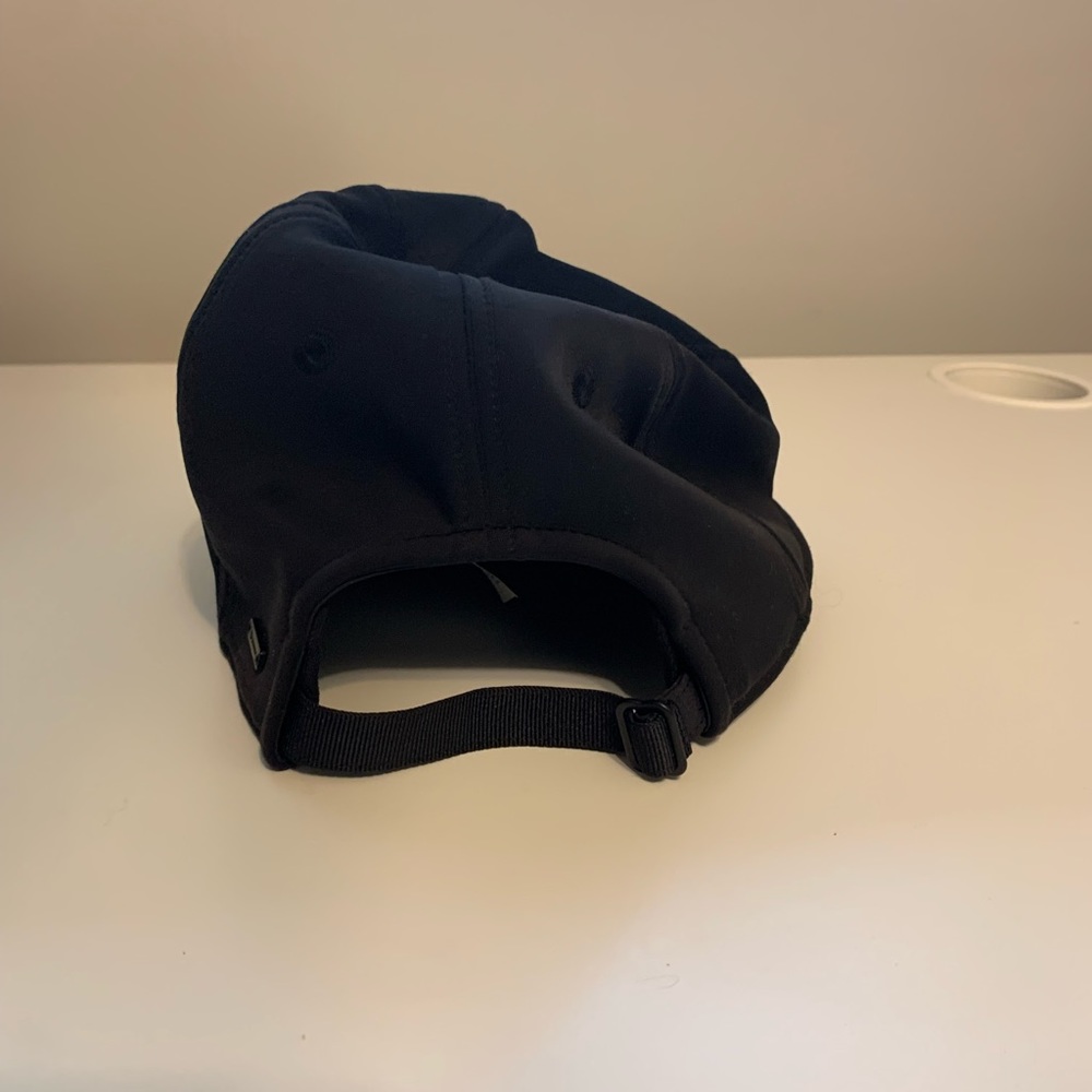 Lululemon running hat - Picture 2 of 3